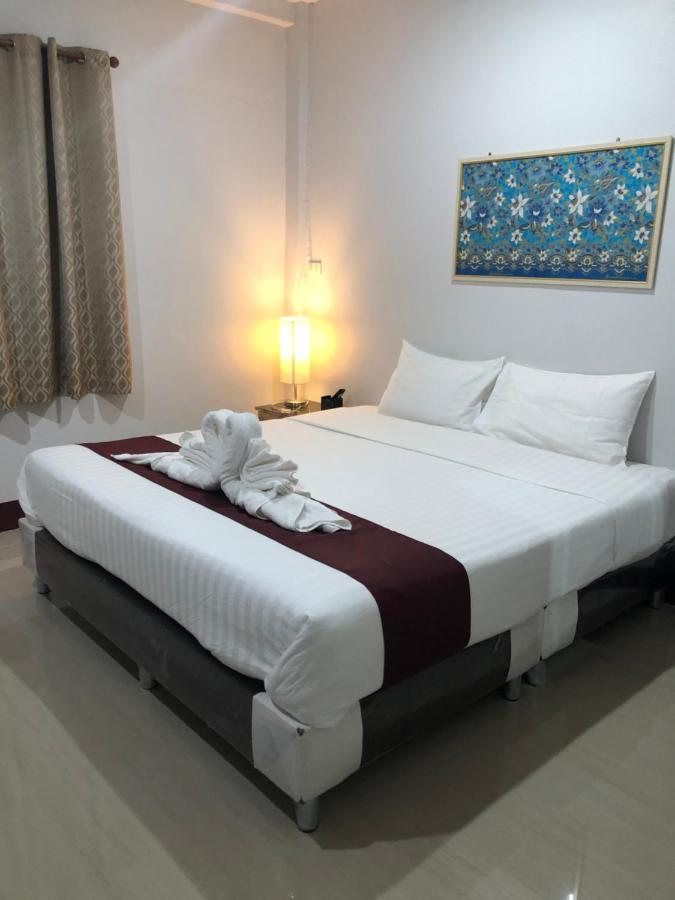 Y&N House Hotel Prachuap Khiri Khan Exterior photo