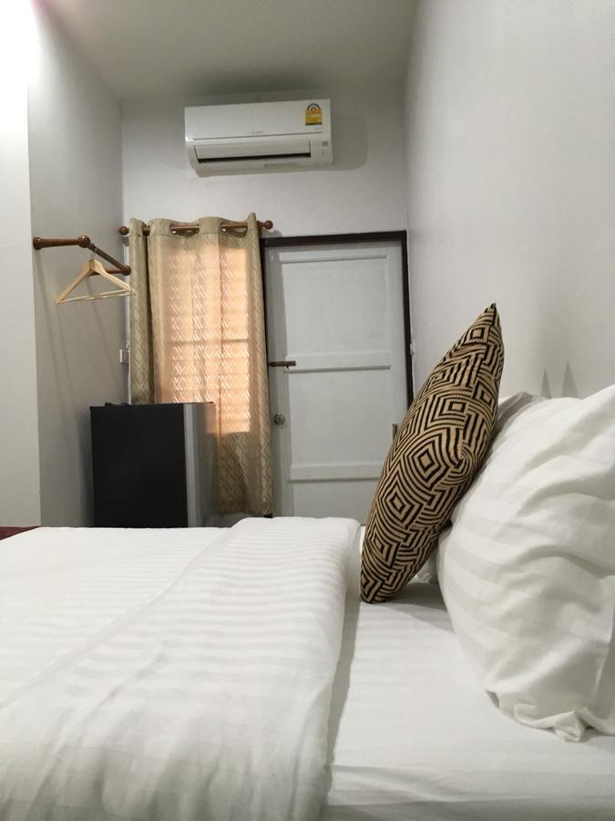 Y&N House Hotel Prachuap Khiri Khan Exterior photo